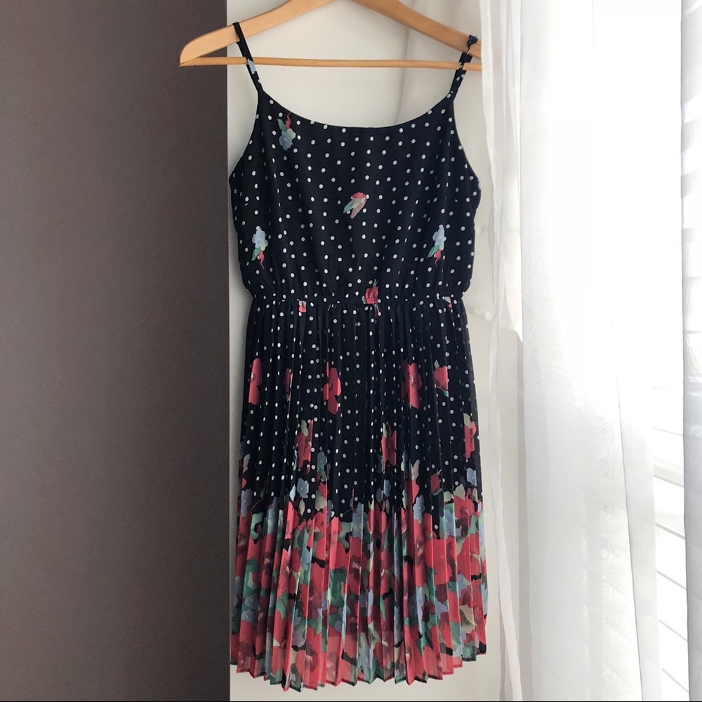 Forever 21 black floral summer dress